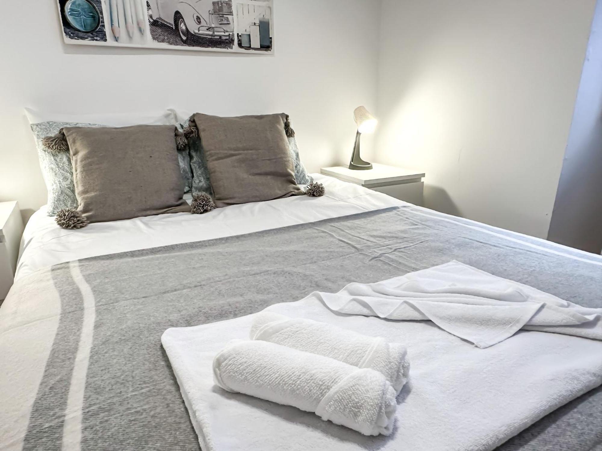 T2 Apartment -Cascais Center - 100M From Beach Exterior photo